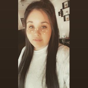 Meet your Posher, Alexandrea